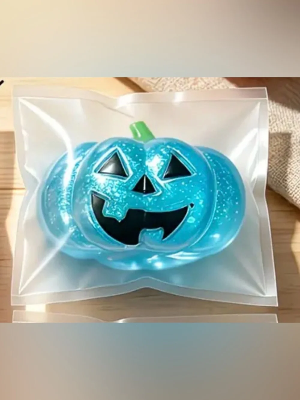 **Host Pick**Halloween Glitter Squishy Pumpkin Toy. NIP